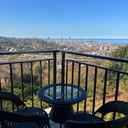 Gt House Batumi Hotel Екстериор снимка