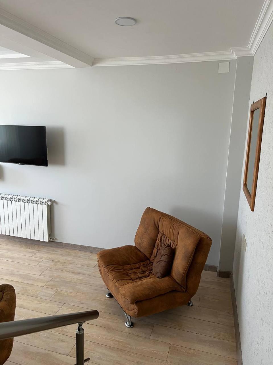 Gt House Batumi Hotel Екстериор снимка