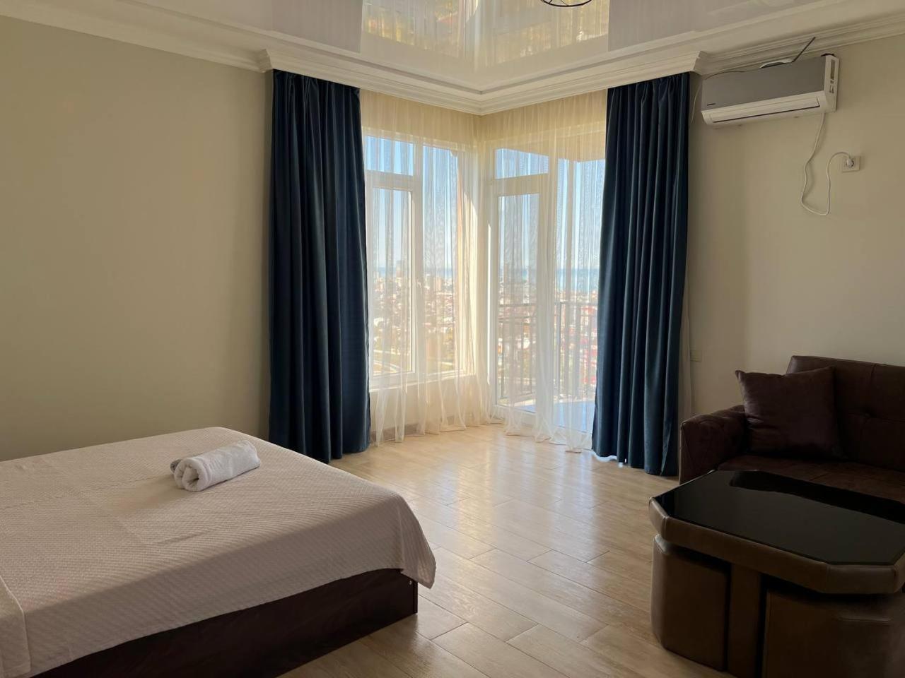 Gt House Batumi Hotel Екстериор снимка